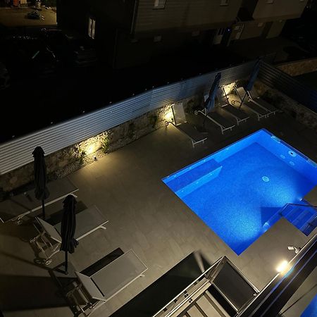 Luxury Apartments Marty Malinska Exterior foto