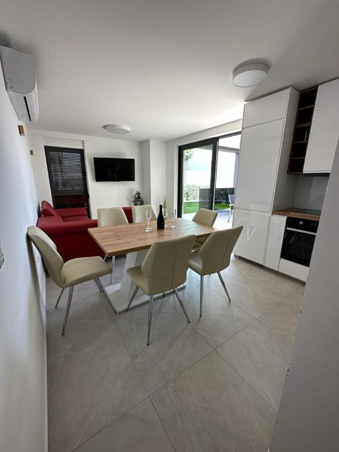 Luxury Apartments Marty Malinska Exterior foto